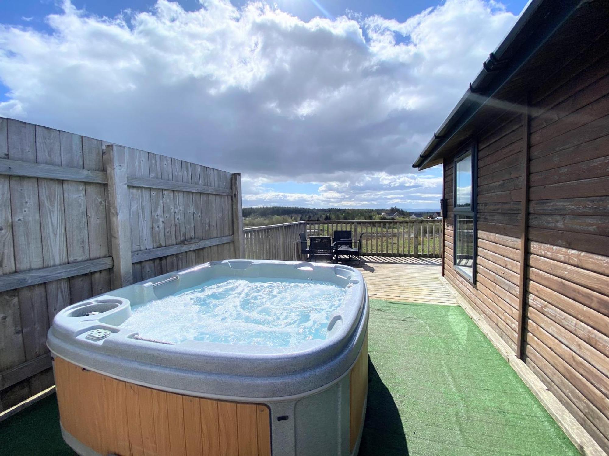 Kelty Benarty 11 With Private Hot Tub - Fife - Loch Leven - Lomond Hills - Pet Friendlyヴィラ エクステリア 写真