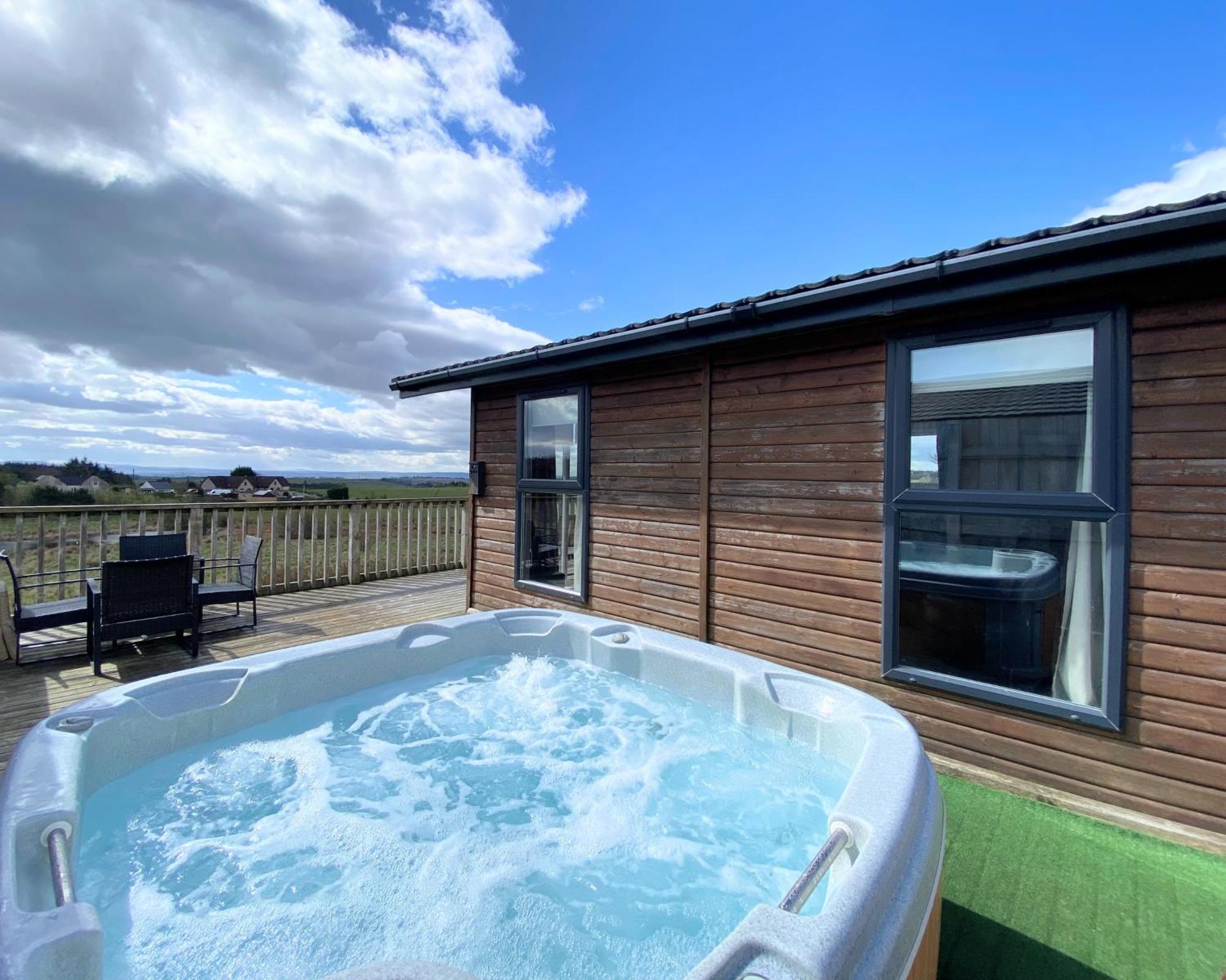 Kelty Benarty 11 With Private Hot Tub - Fife - Loch Leven - Lomond Hills - Pet Friendlyヴィラ エクステリア 写真