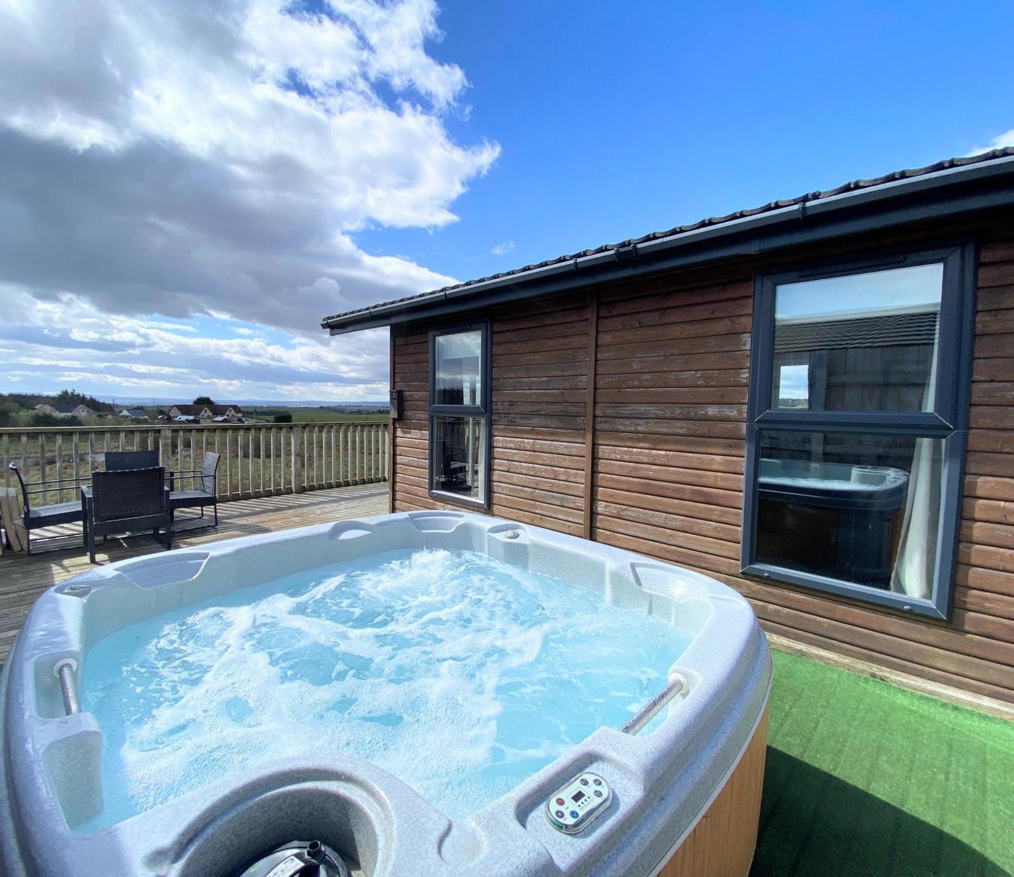 Kelty Benarty 11 With Private Hot Tub - Fife - Loch Leven - Lomond Hills - Pet Friendlyヴィラ エクステリア 写真