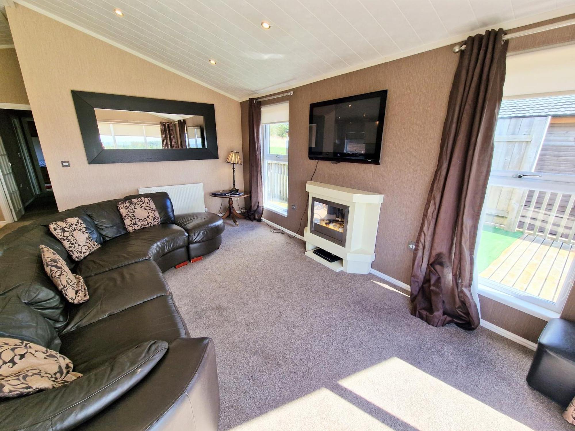 Kelty Benarty 11 With Private Hot Tub - Fife - Loch Leven - Lomond Hills - Pet Friendlyヴィラ エクステリア 写真